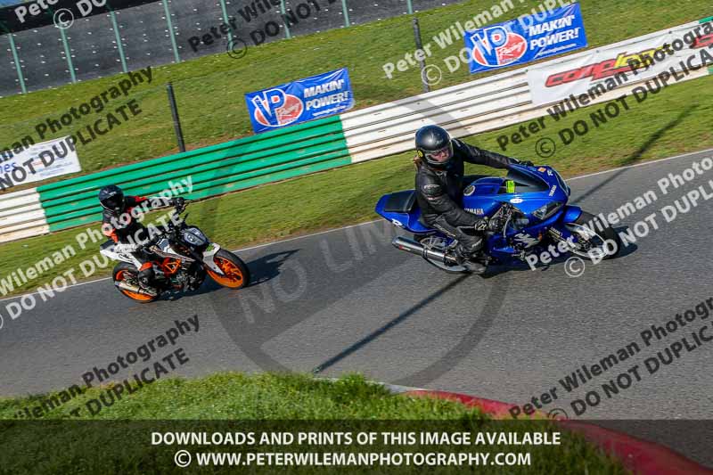 PJM Wedding Photography;enduro digital images;event digital images;eventdigitalimages;mallory park;mallory park photographs;mallory park trackday;mallory park trackday photographs;no limits trackdays;peter wileman photography;racing digital images;trackday digital images;trackday photos